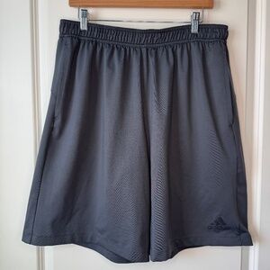 Adidas Men's 9.5" Gray Mesh Climate Basketball / Athleisure Shorts - Size XL